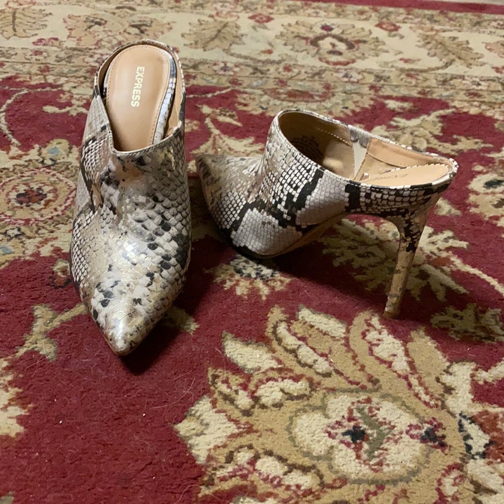 High heel mules